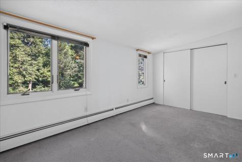 333 Mansfield Road North Haven CT 06473