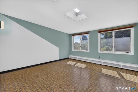 333 Mansfield Road North Haven CT 06473