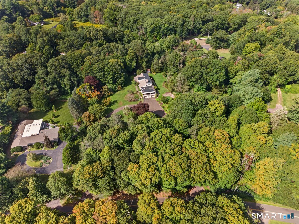 333 Mansfield Road North Haven CT 06473