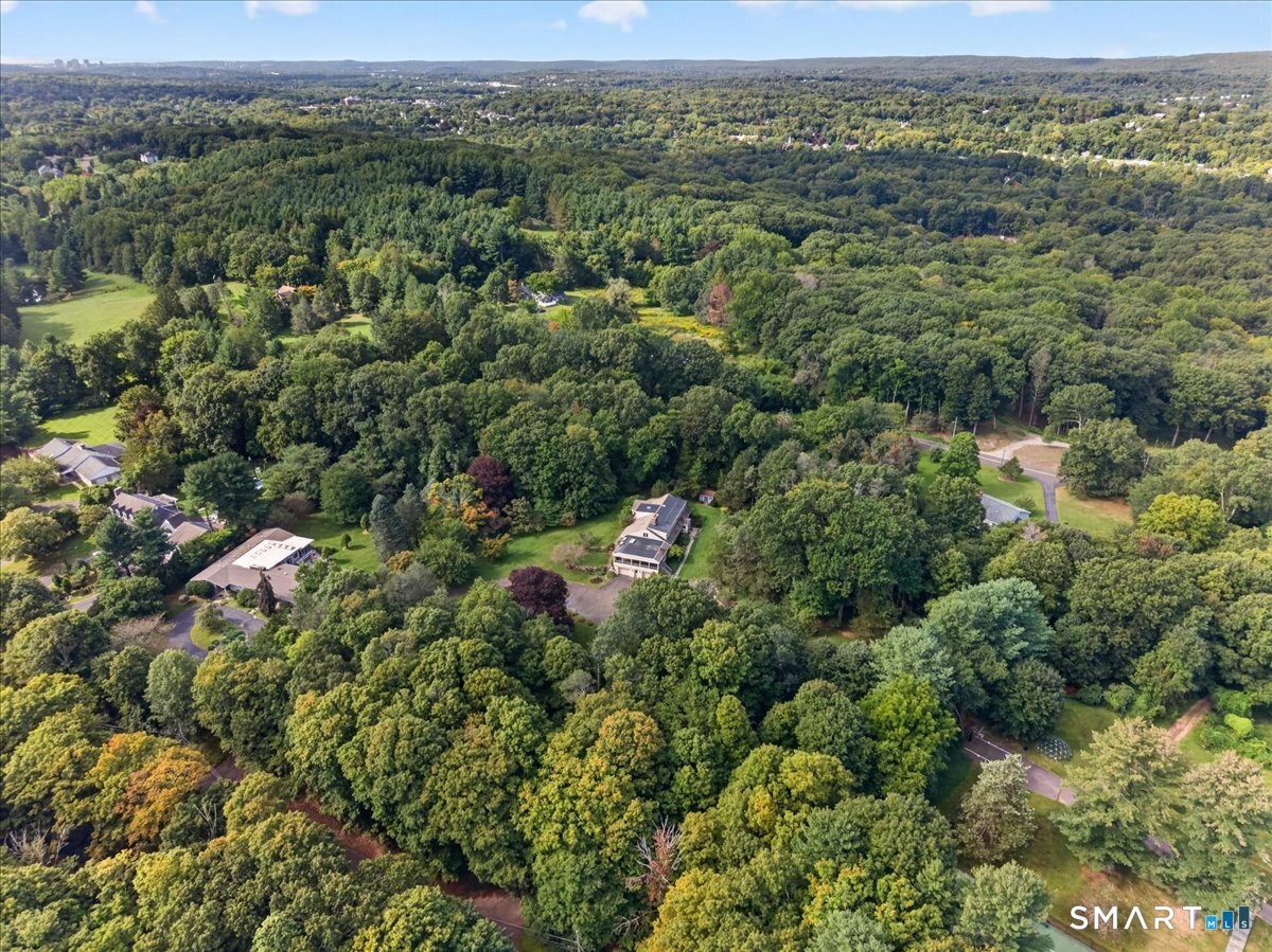 333 Mansfield Road North Haven CT 06473