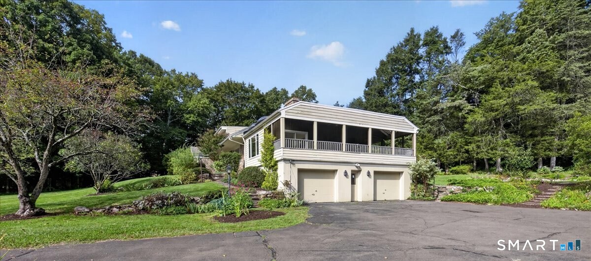 333 Mansfield Road North Haven CT 06473