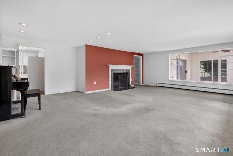 333 Mansfield Road North Haven CT 06473