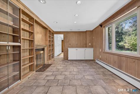 333 Mansfield Road North Haven CT 06473