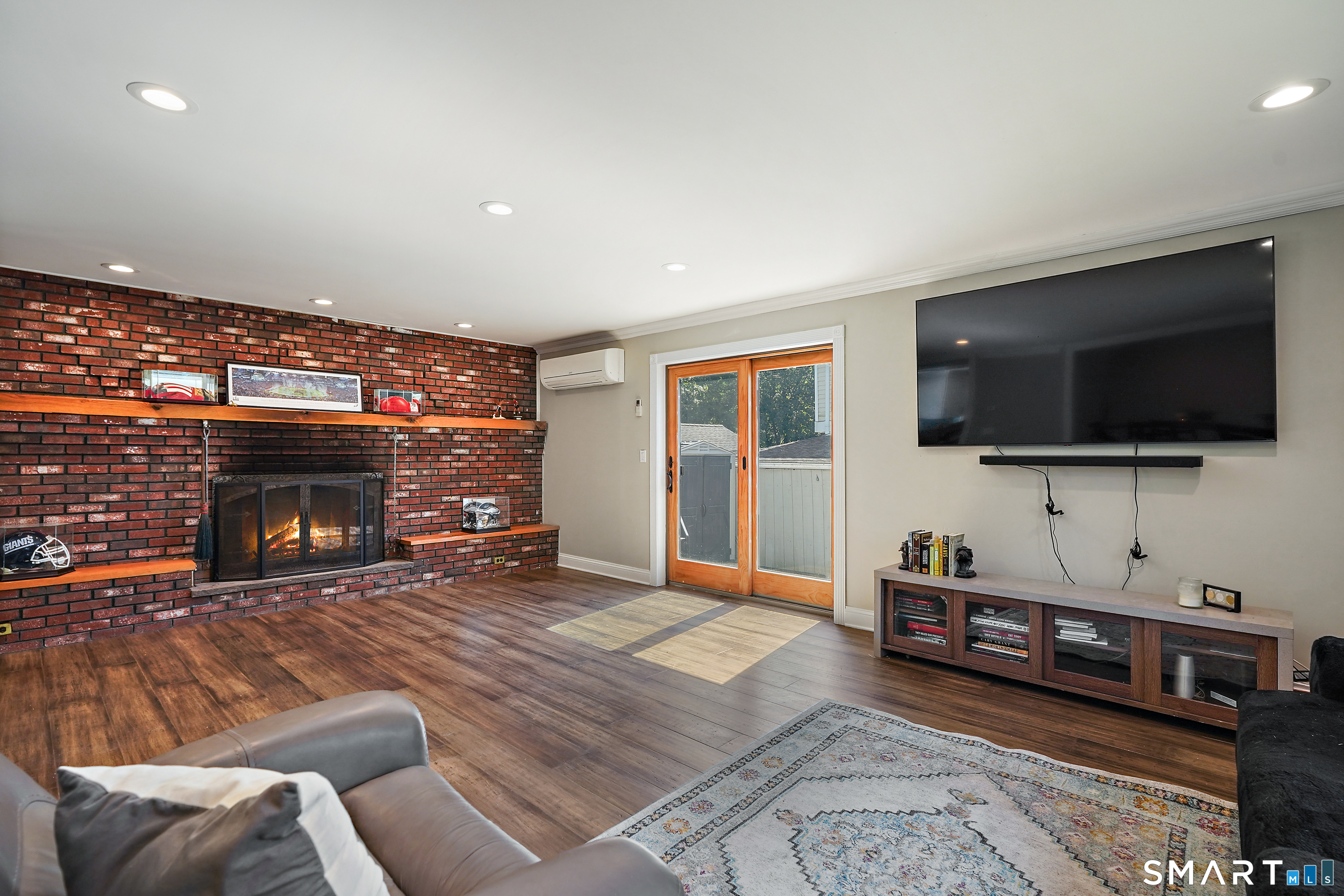 87 Clover Hill Drive Stamford CT 06902
