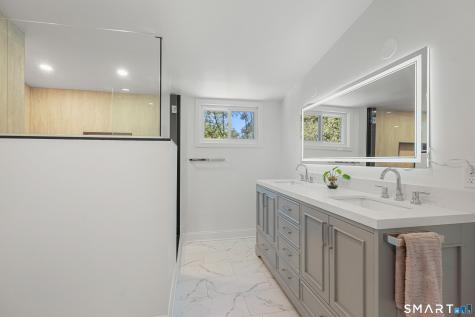 87 Clover Hill Drive Stamford CT 06902