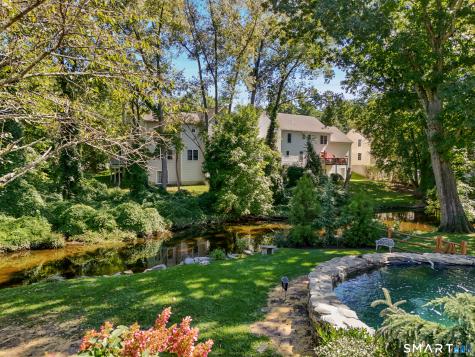 87 Clover Hill Drive Stamford CT 06902
