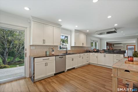 87 Clover Hill Drive Stamford CT 06902