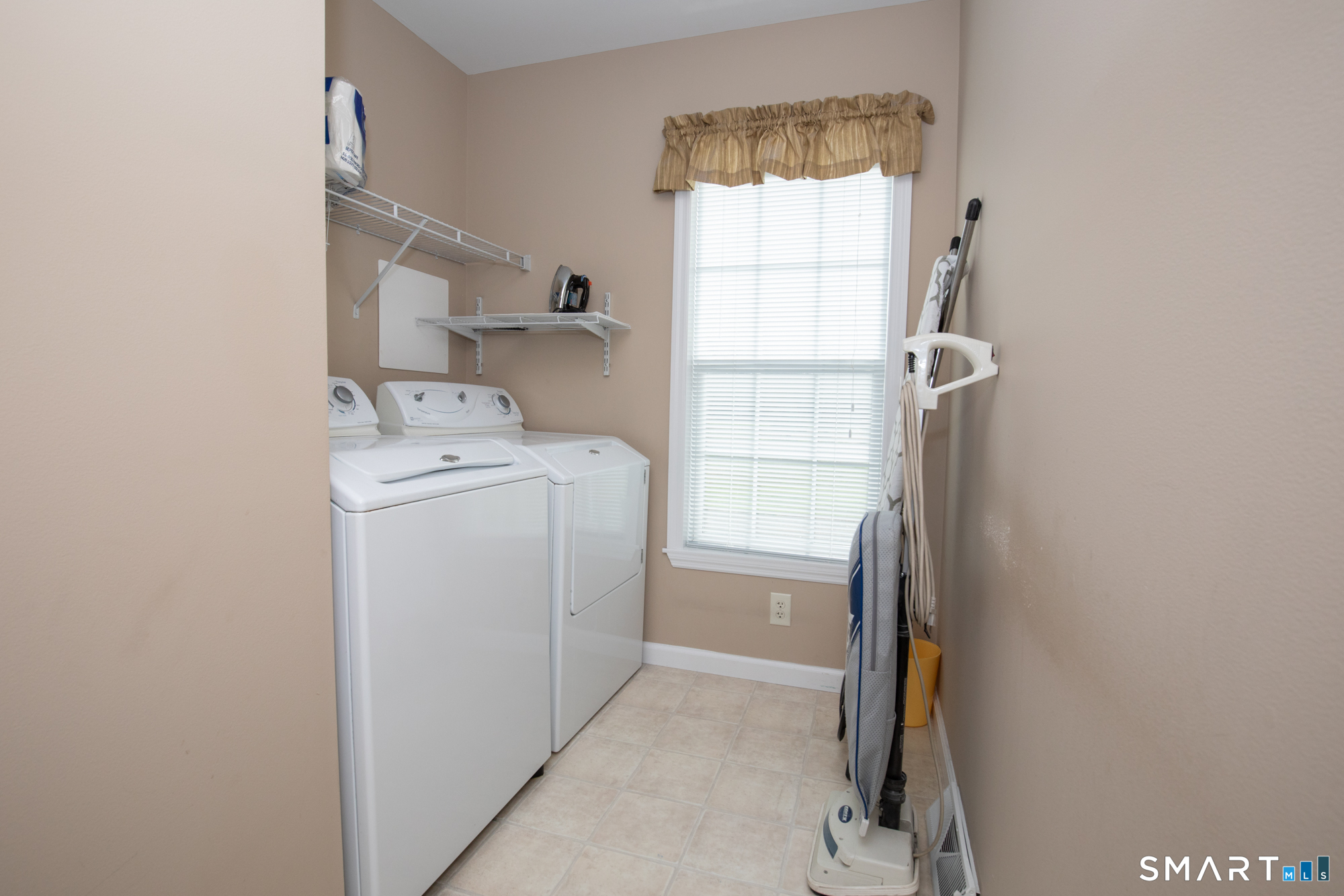 7 Loring Court Wallingford CT 06492
