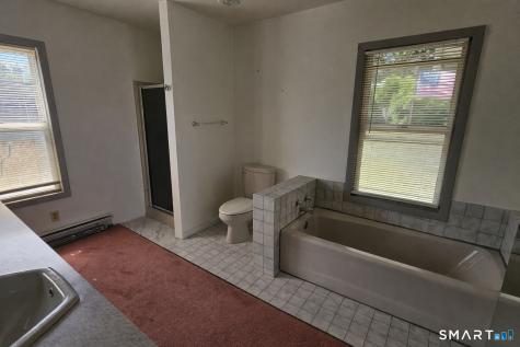 15 Warren Street New London CT 06320