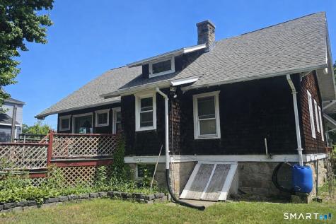 15 Warren Street New London CT 06320