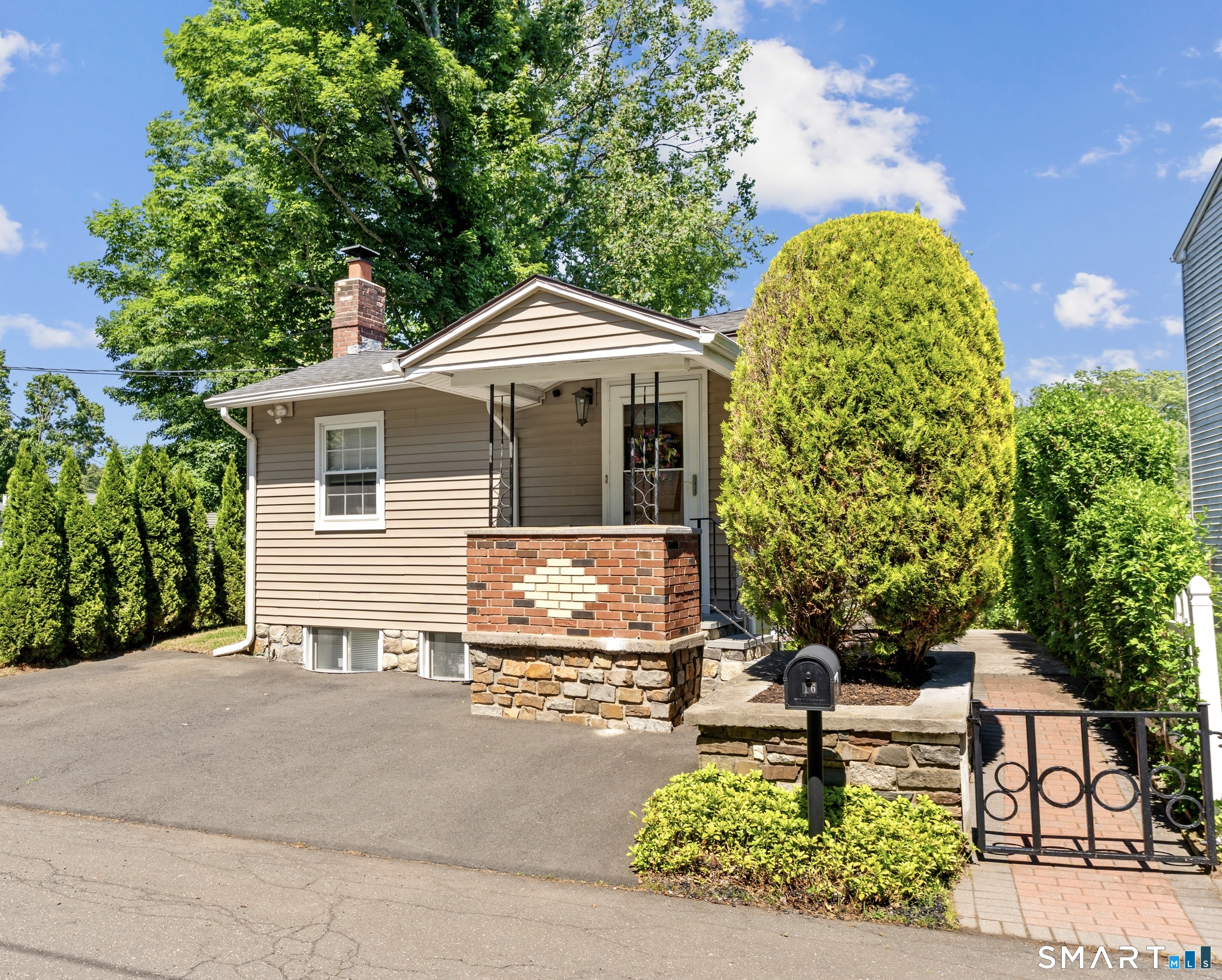 16 Grieb Trail Wallingford CT 06492