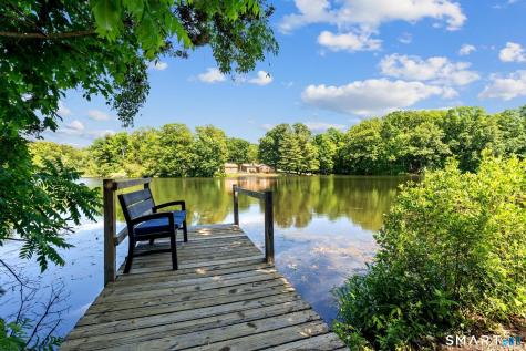 16 Grieb Trail Wallingford CT 06492