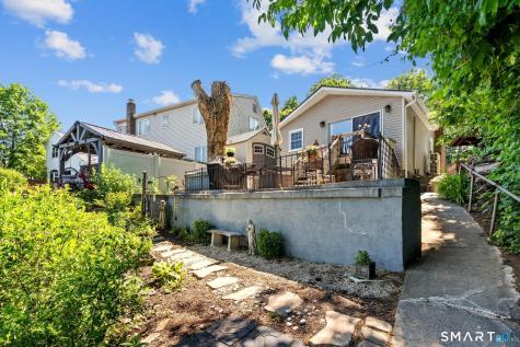 16 Grieb Trail Wallingford CT 06492