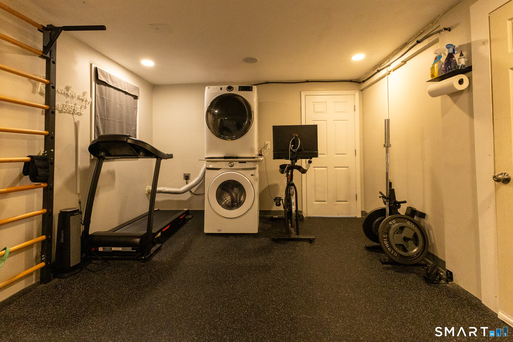 75 Vernon West Street Manchester CT 06042
