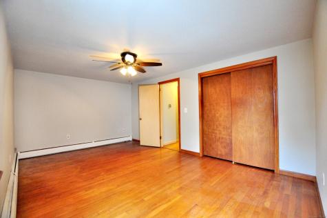 10 Meadow Lane Old Lyme CT 06371