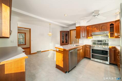 672 Old Waterbury Road Southbury CT 06488