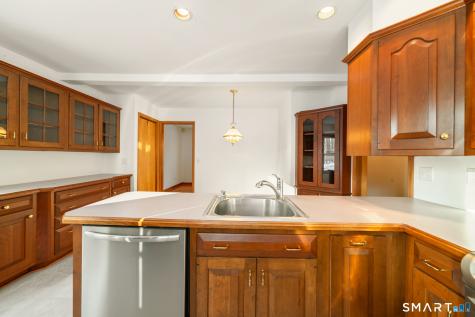 672 Old Waterbury Road Southbury CT 06488