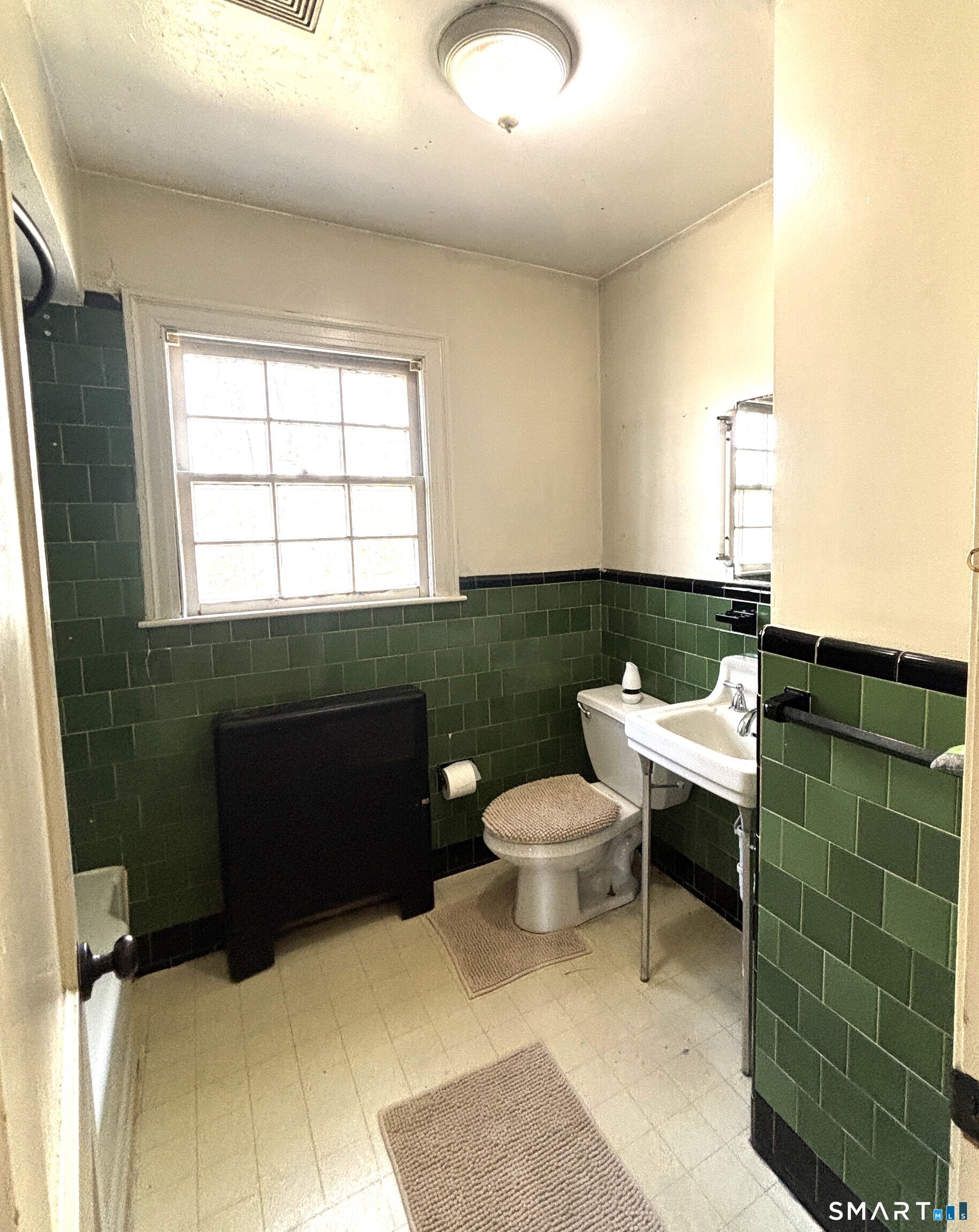 136 Broadway Street Colchester CT 06415