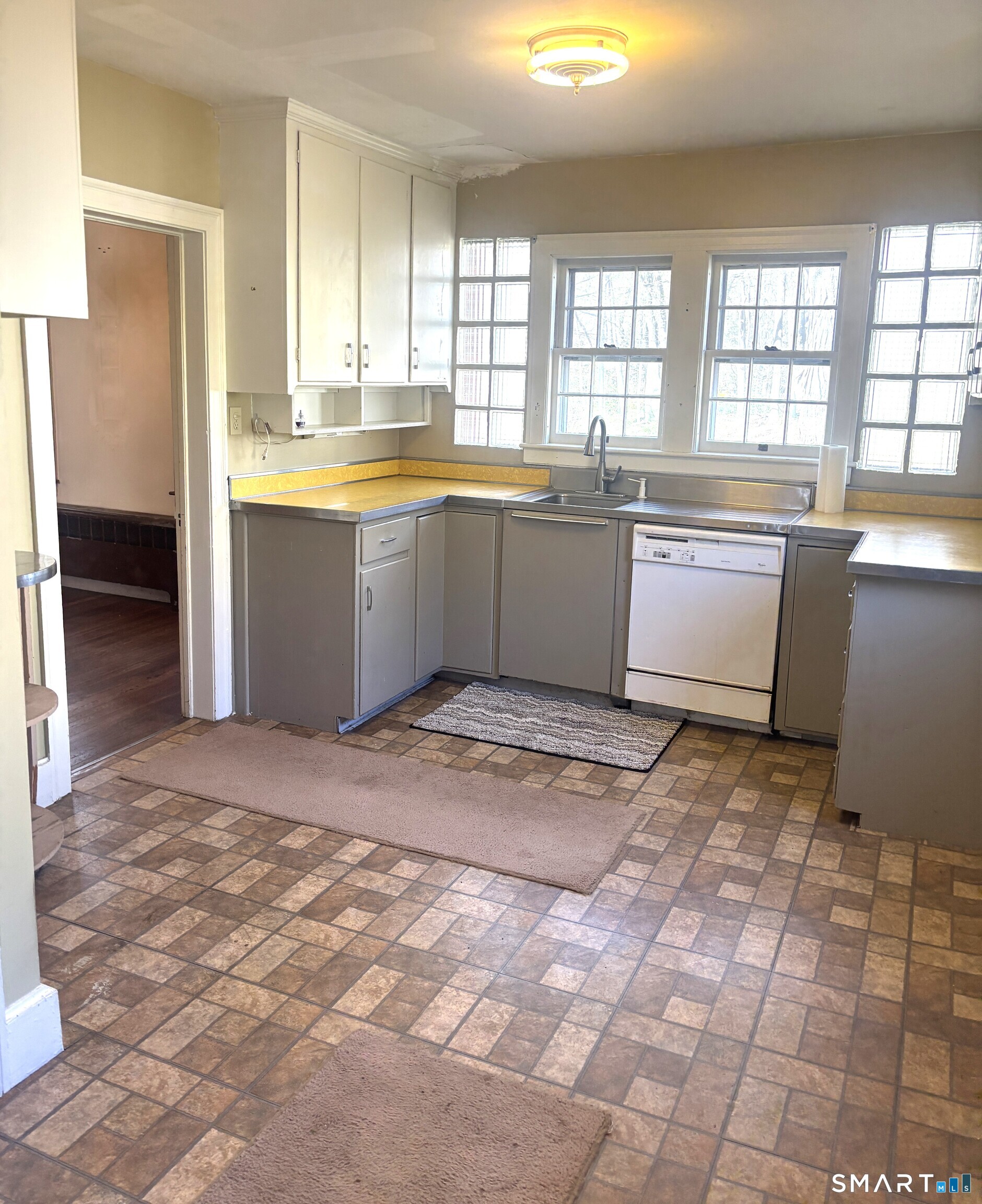 136 Broadway Street Colchester CT 06415