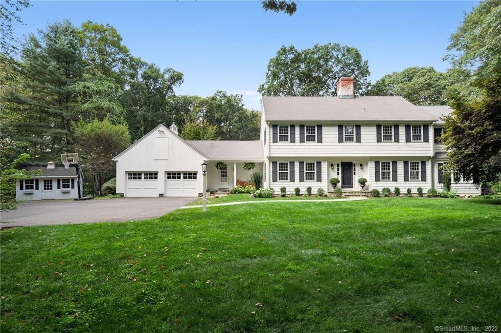 81 Stonehenge Drive New Canaan CT 06840