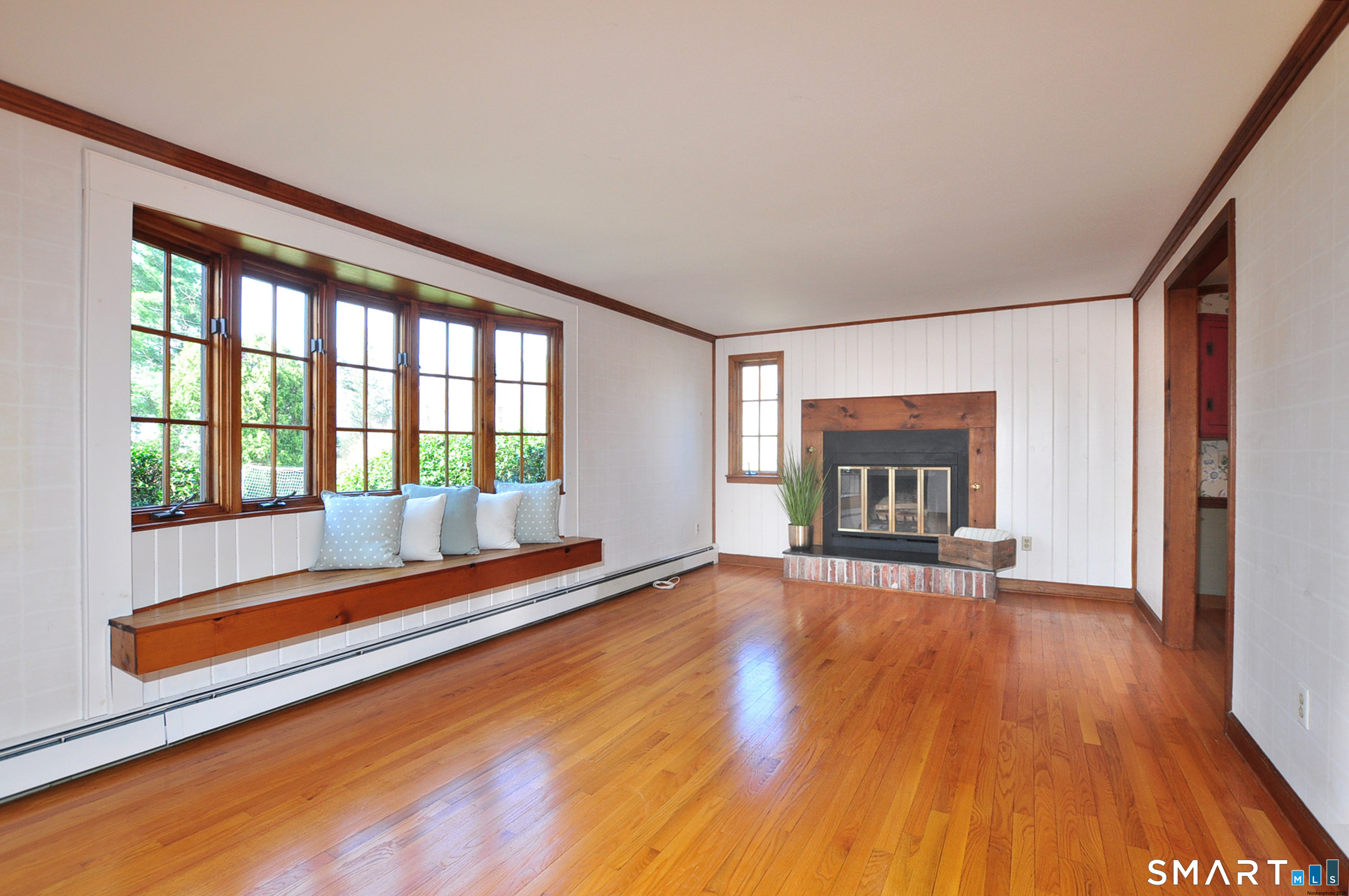 14 North Drive Simsbury CT 06070