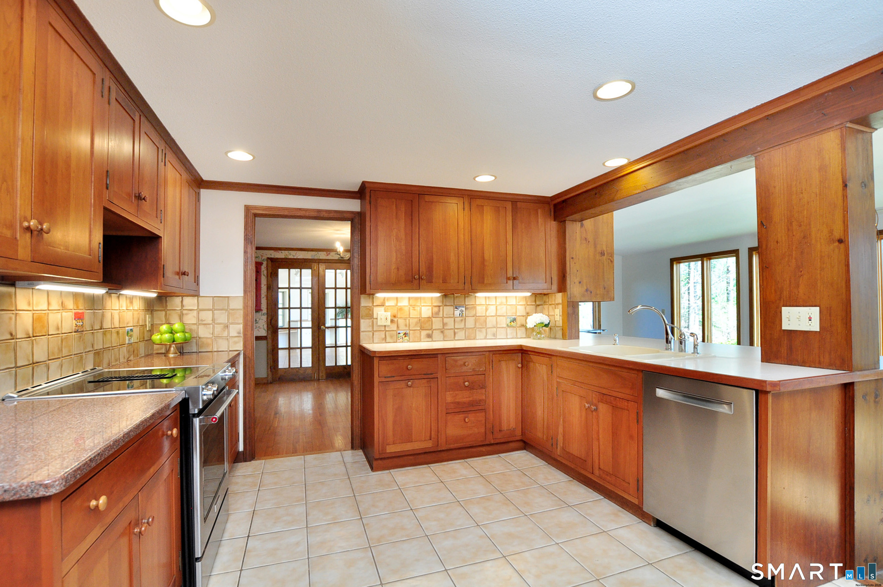 14 North Drive Simsbury CT 06070