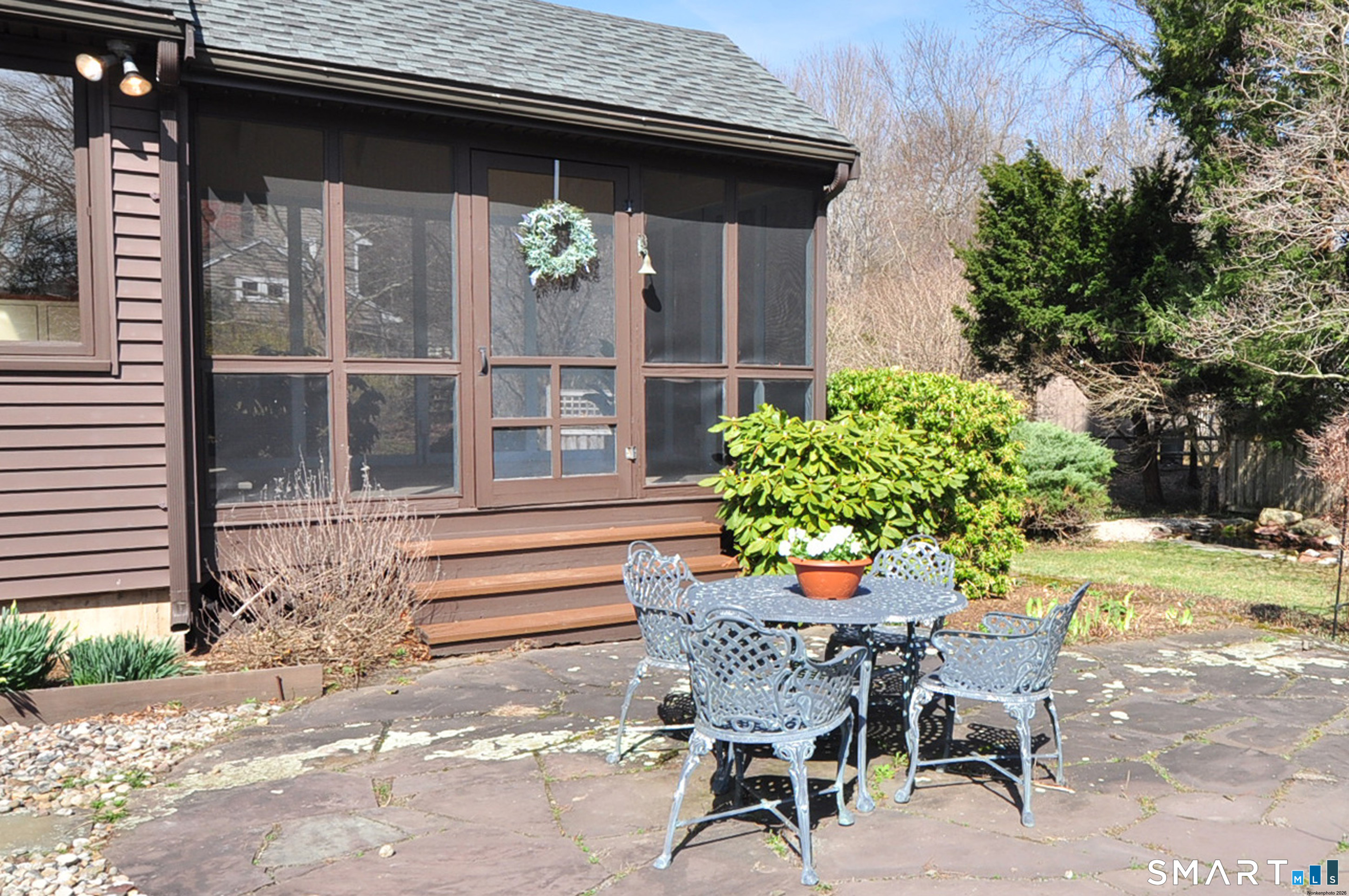 14 North Drive Simsbury CT 06070