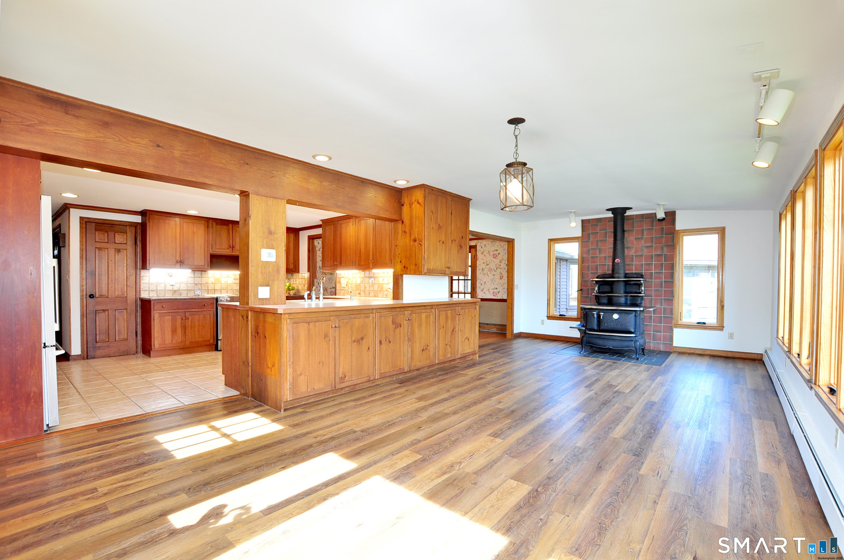 14 North Drive Simsbury CT 06070