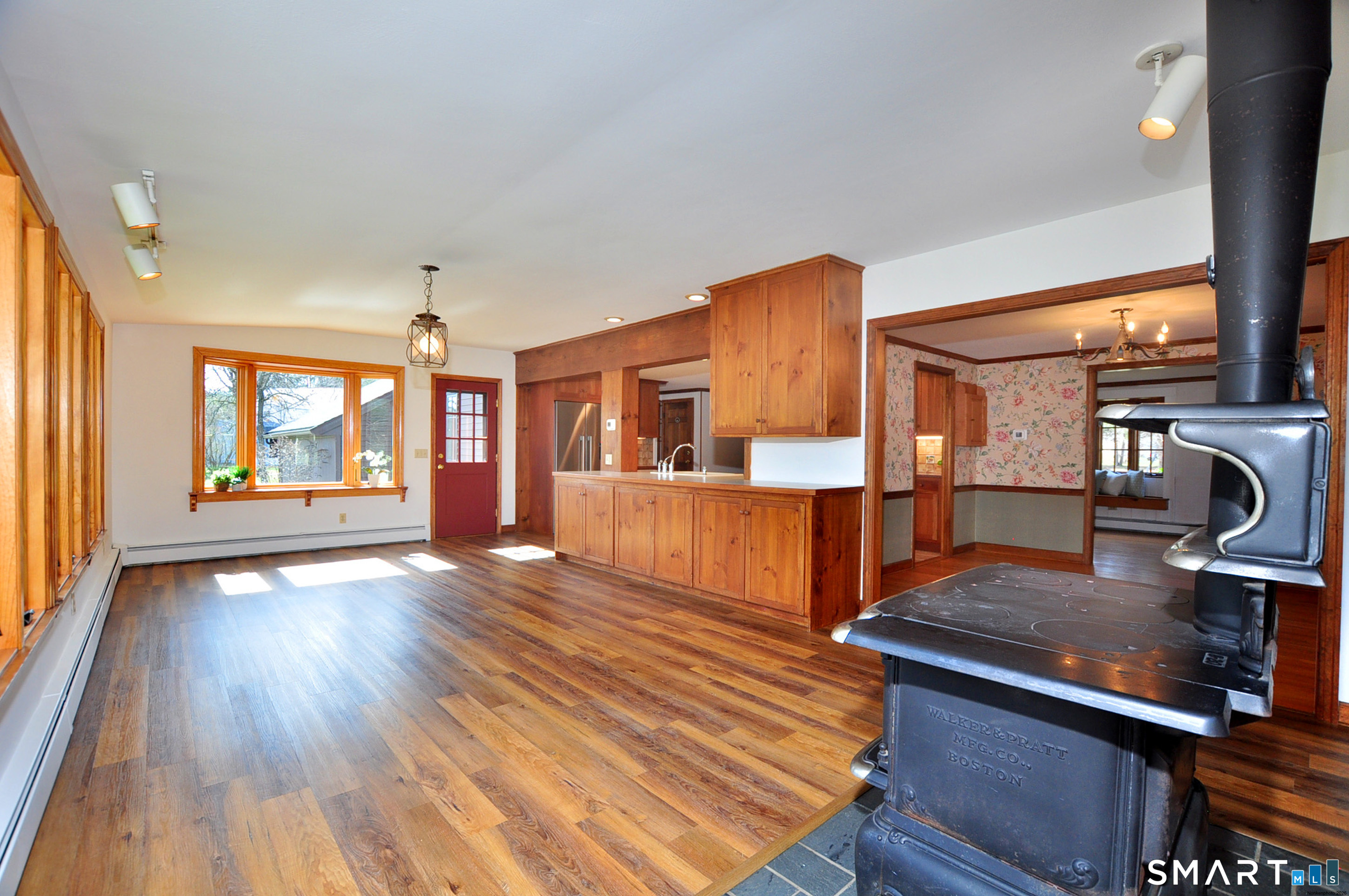 14 North Drive Simsbury CT 06070