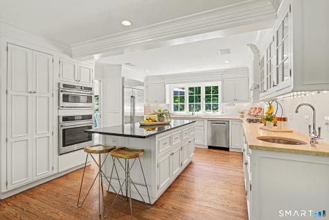 6 Adams Way Weston CT 06883