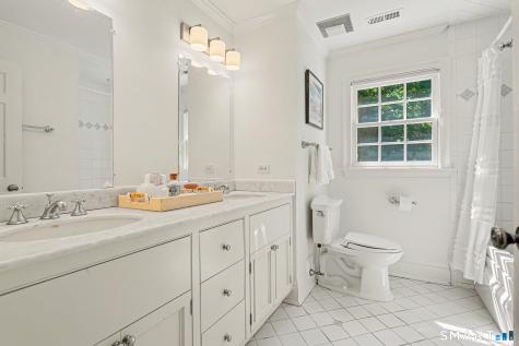 6 Adams Way Weston CT 06883