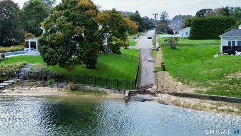 72 Smith Street East Lyme CT 06357