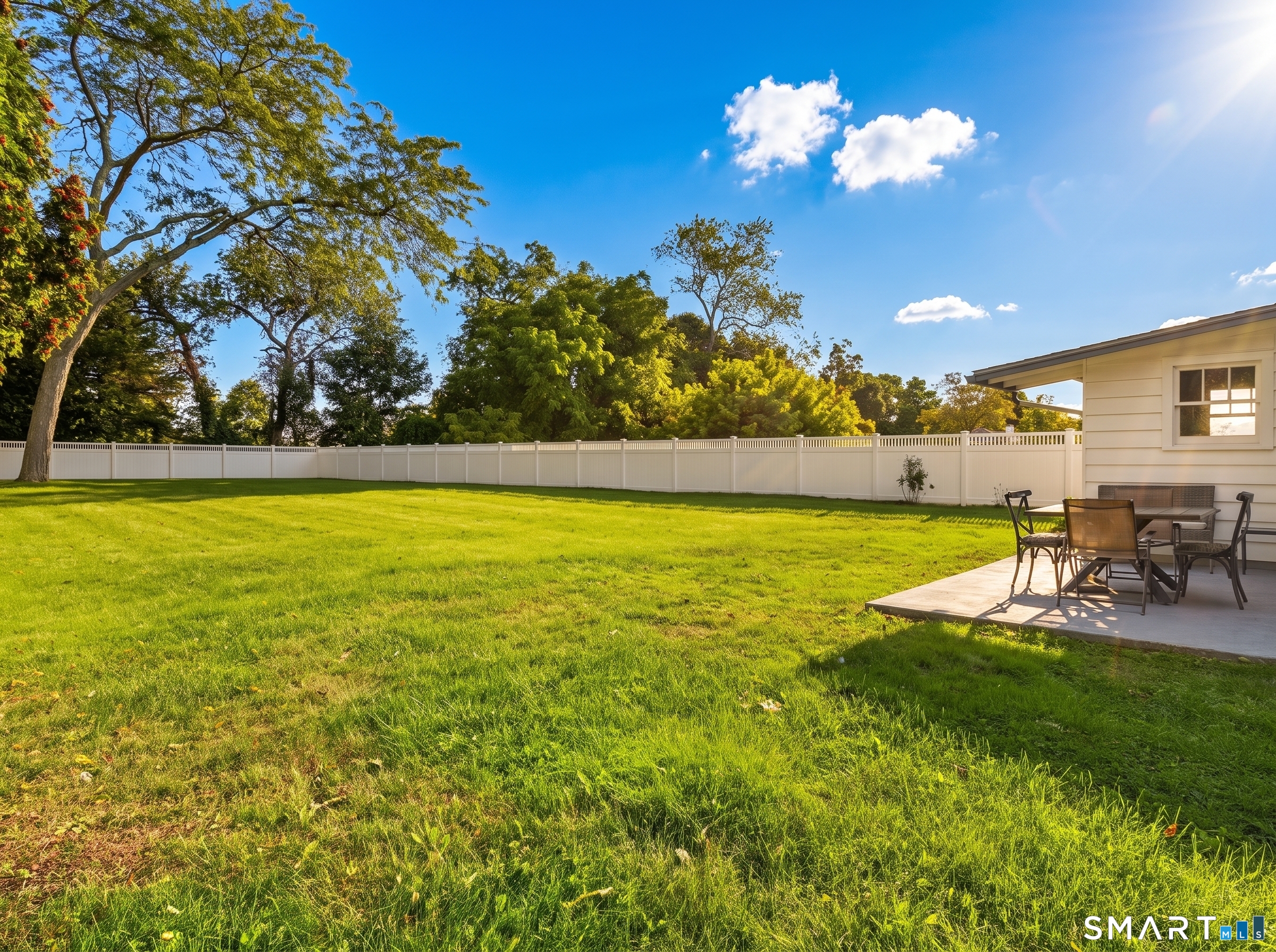 72 Smith Street East Lyme CT 06357