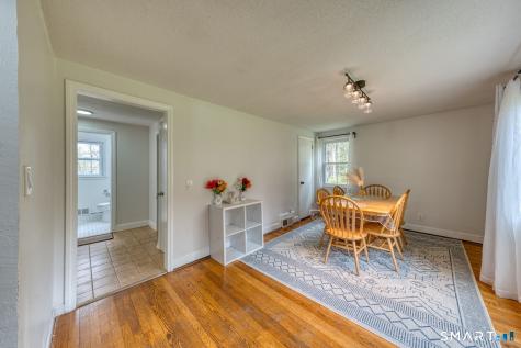 21 Old Meadow Plain Road Simsbury CT 06070