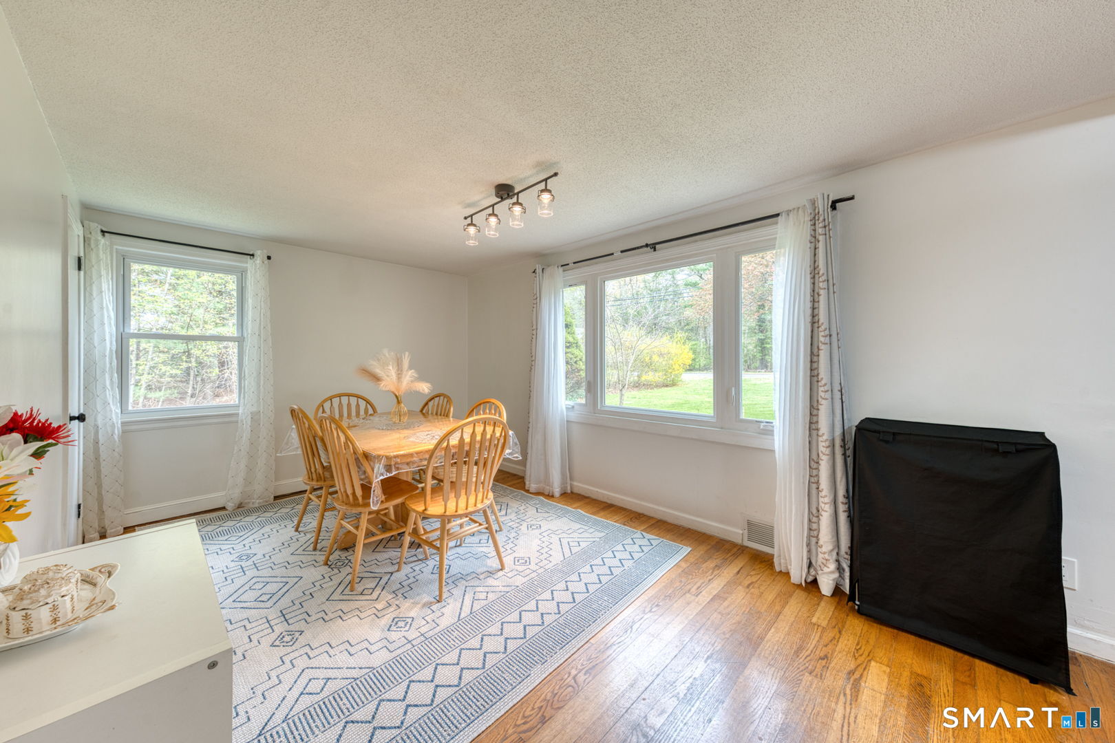 21 Old Meadow Plain Road Simsbury CT 06070