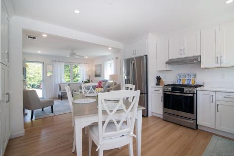 21 Overlook Avenue Groton CT 06355