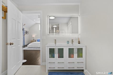 1470 Stratfield Road Fairfield CT 06825