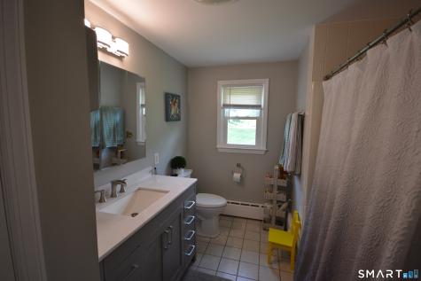 90 Colonese Road Fairfield CT 06825