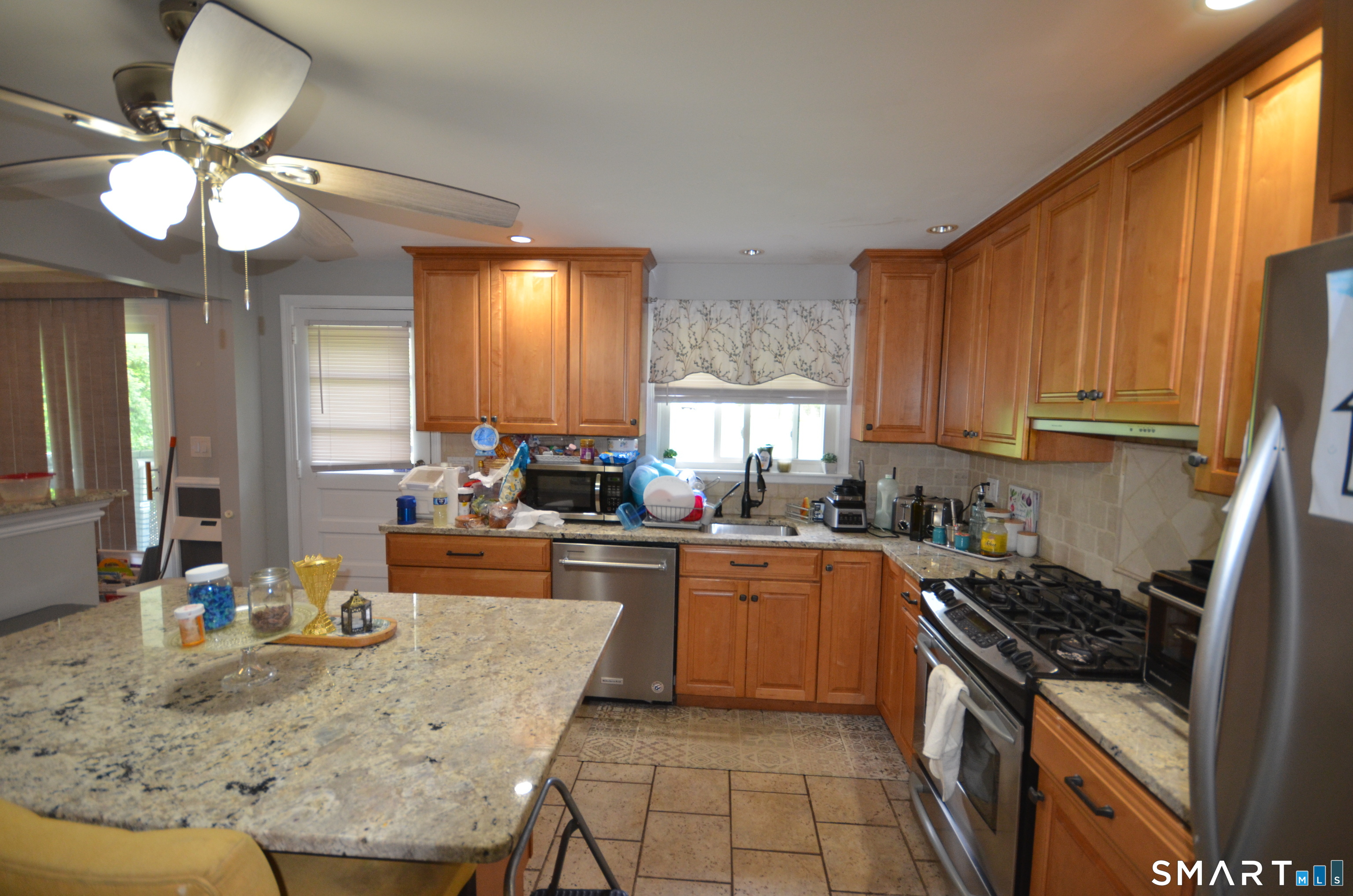 90 Colonese Road Fairfield CT 06825