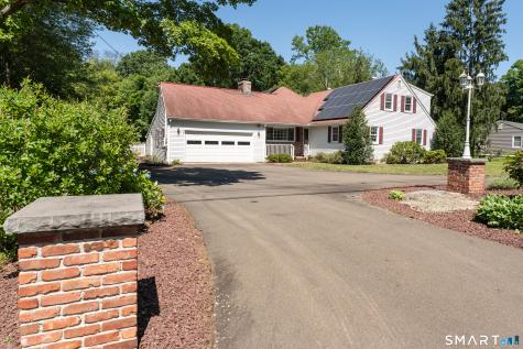 110 Nut Plains Road Guilford CT 06437