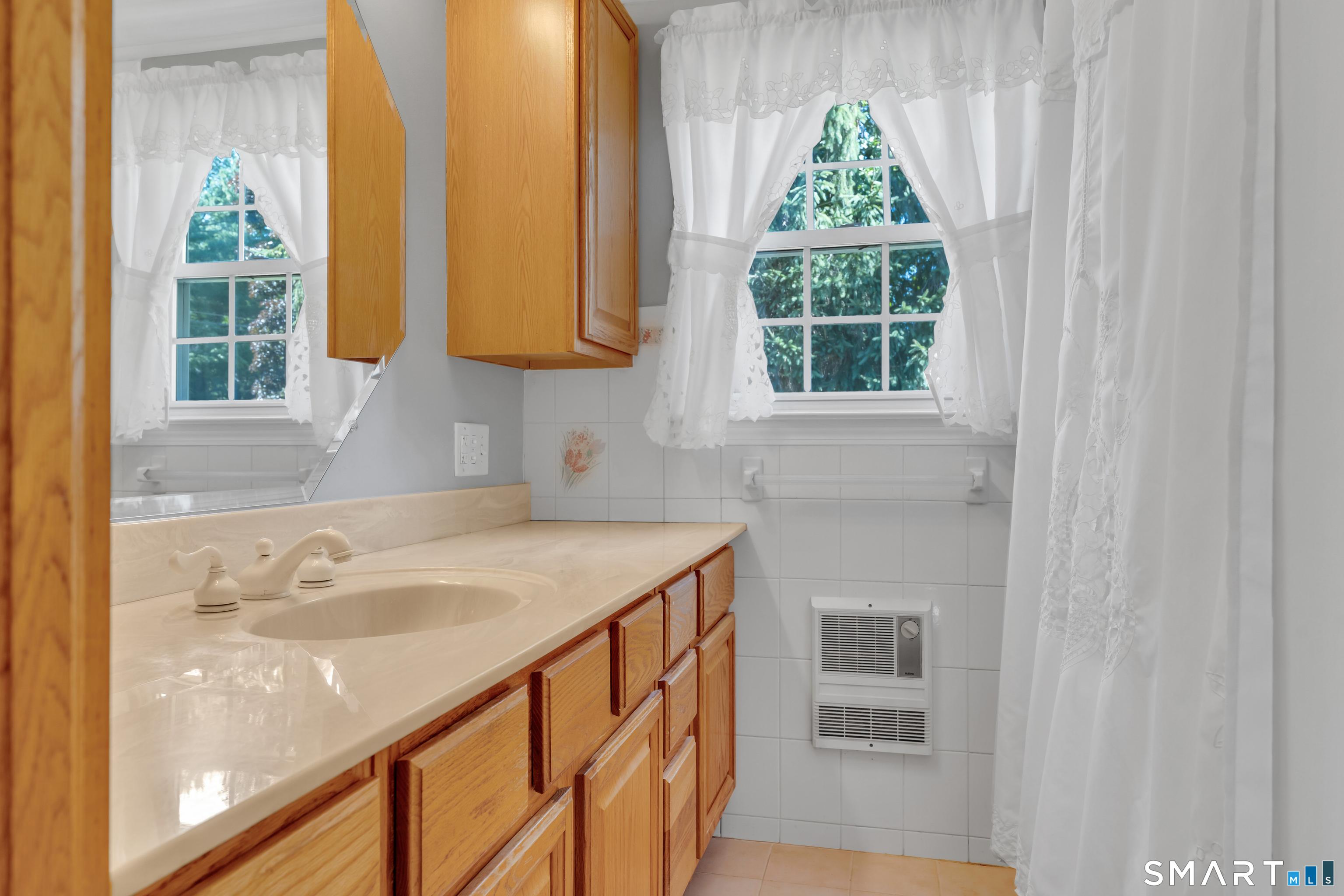 110 Nut Plains Road Guilford CT 06437