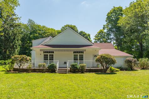 110 Nut Plains Road Guilford CT 06437