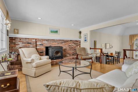 110 Nut Plains Road Guilford CT 06437