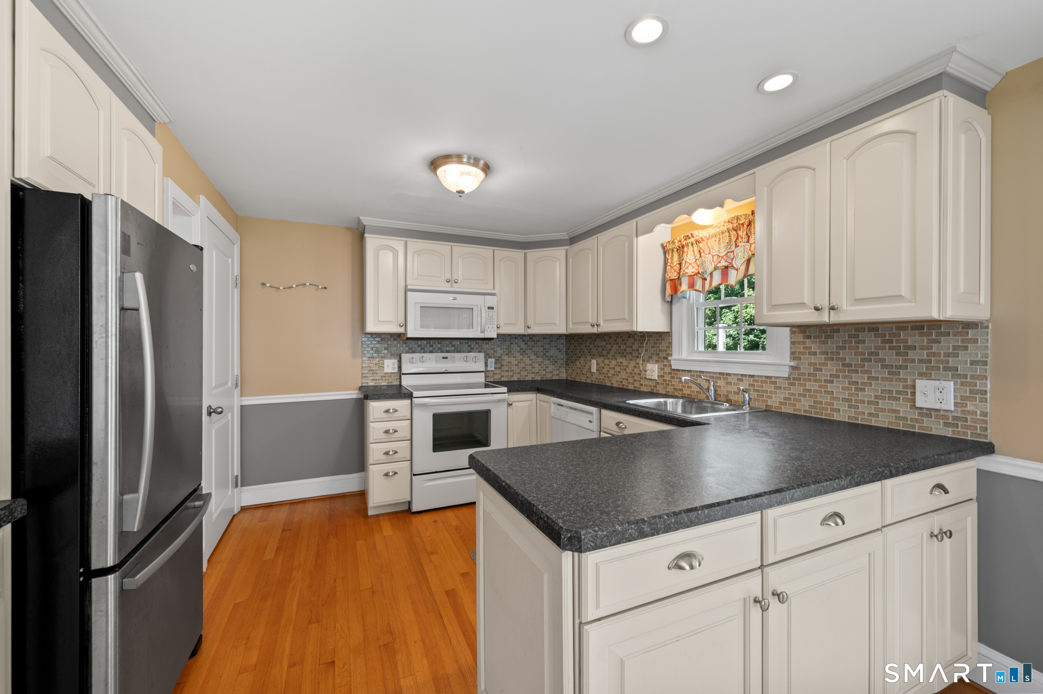 37 Kensington Street Manchester CT 06040