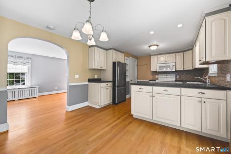 37 Kensington Street Manchester CT 06040