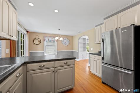 37 Kensington Street Manchester CT 06040