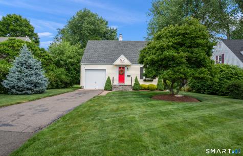 37 Kensington Street Manchester CT 06040