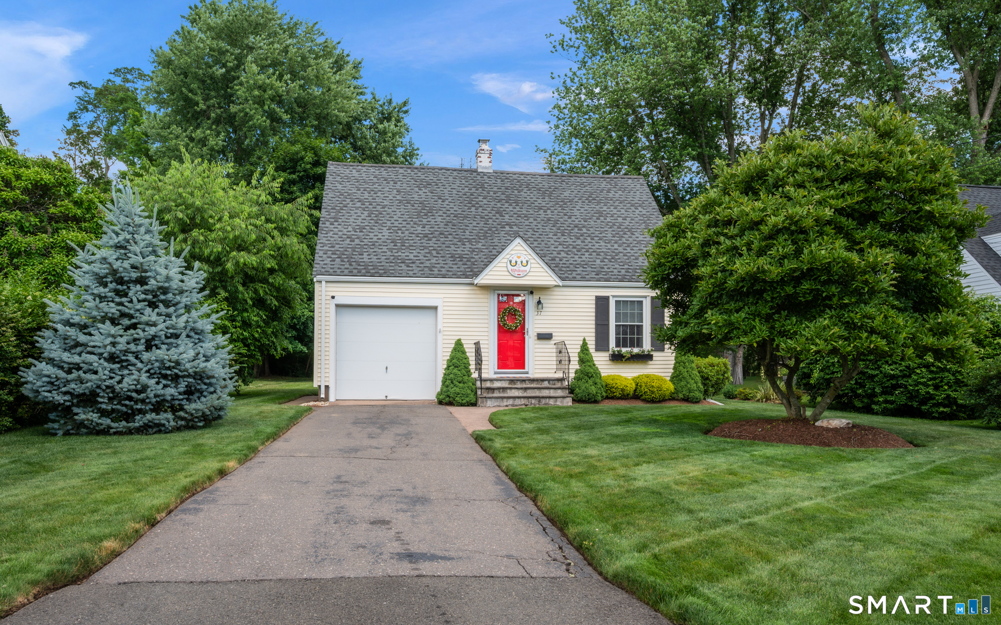 37 Kensington Street Manchester CT 06040