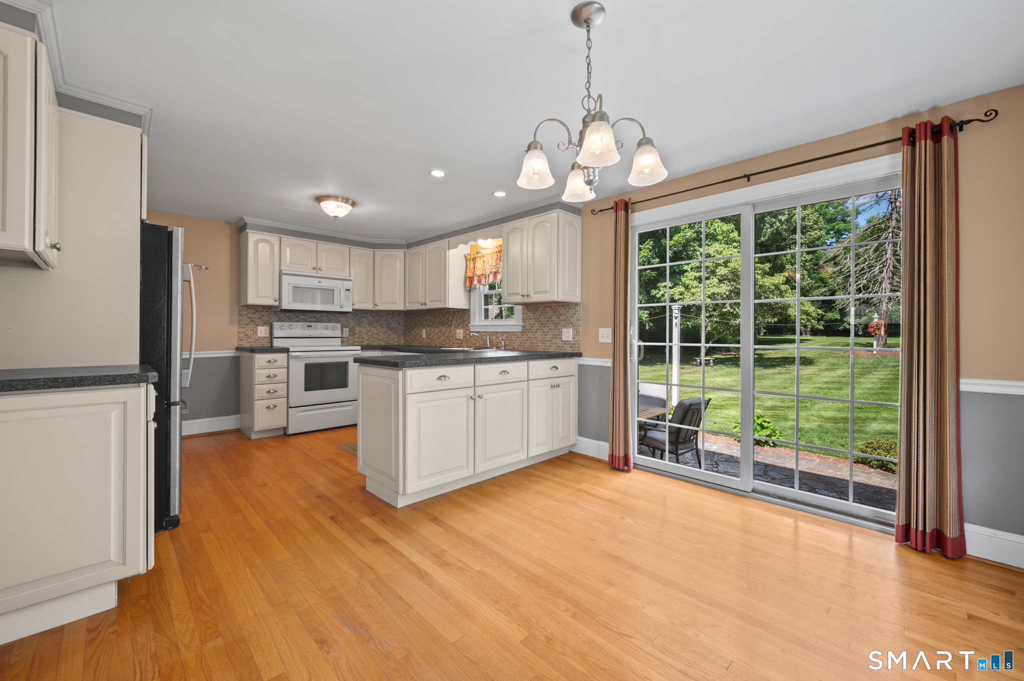 37 Kensington Street Manchester CT 06040