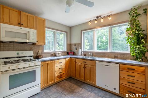 93 Hutchinson Road Andover CT 06232